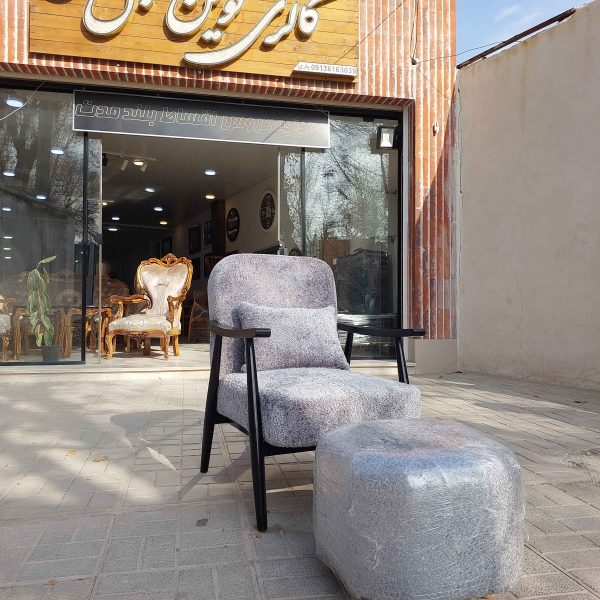 میز صندلی تک خاکستری