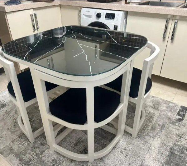 میز نهار خوری کم جا